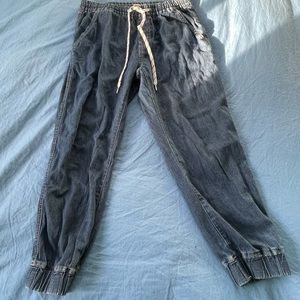 Vintage 80s Levi’s Jean Joggers, YL